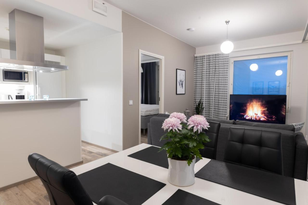 Arctic City Apartment Tammela With Sauna And Free Parking Rovaniemi Exterior foto